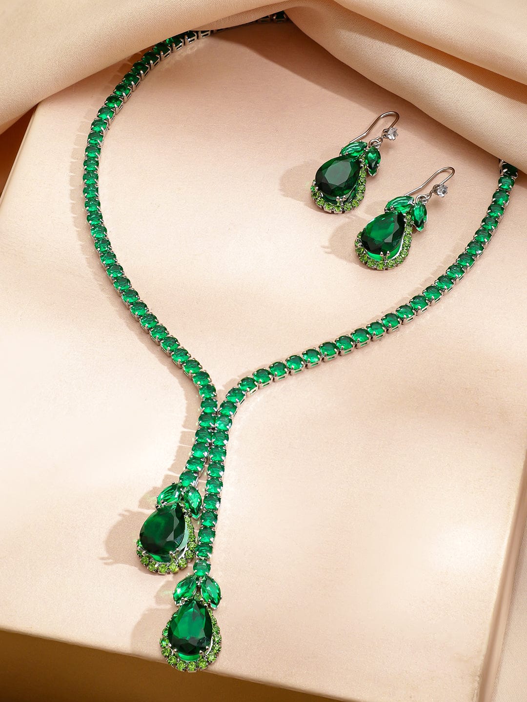 Emerald Teardrop Necklace Set フリーサイズ