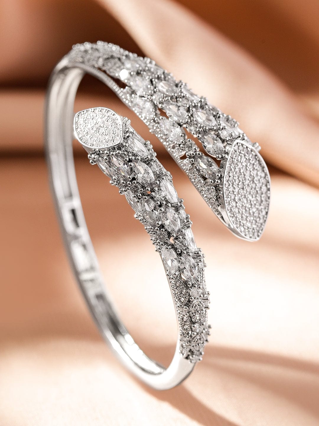 Rubans Rhodium-Plated Cubic Zirconia Studded Adjustable Openable Bracelet フリーサイズ
