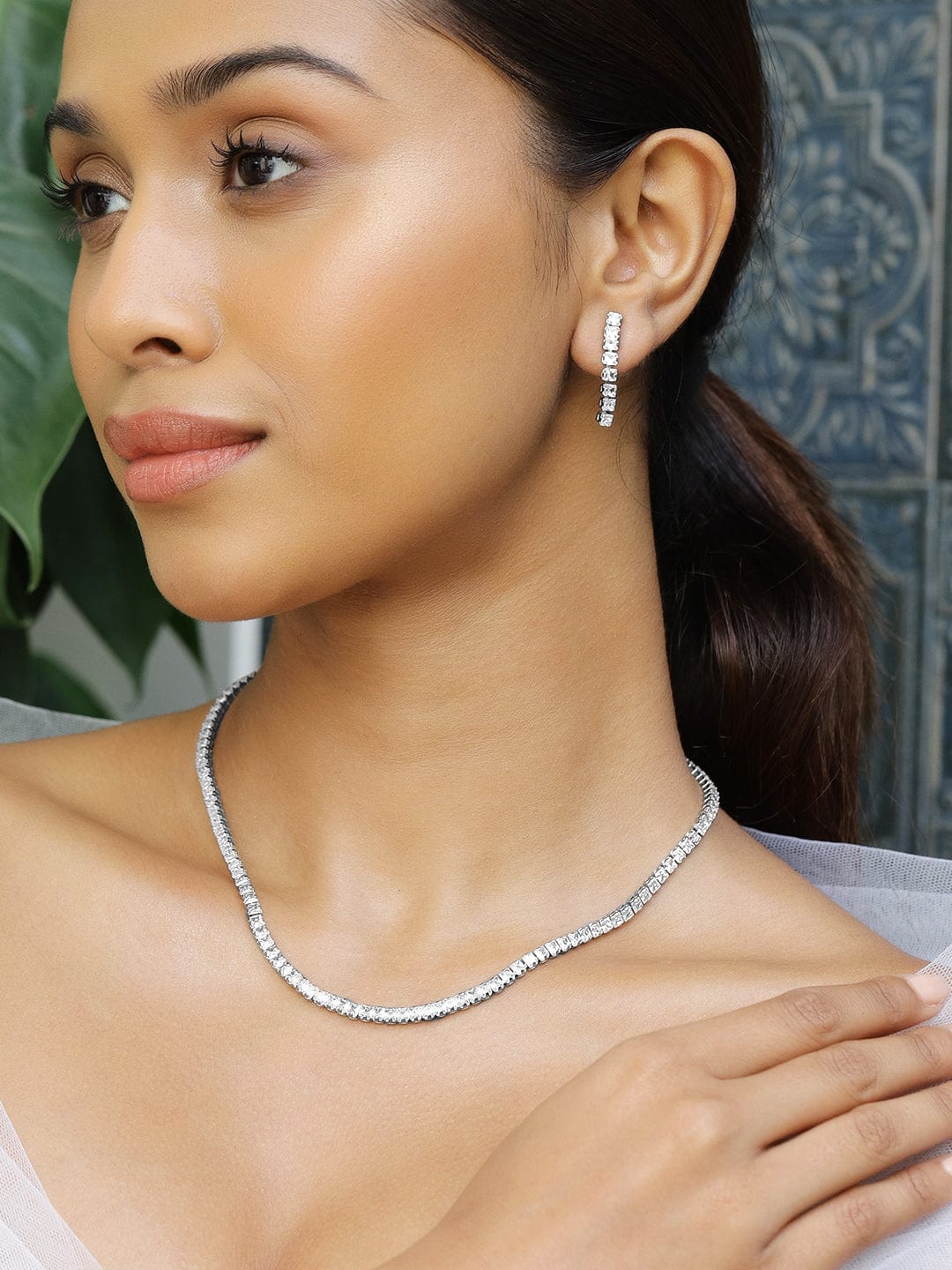 Studded American Diamond Zirconia White Necklace Set フリーサイズ