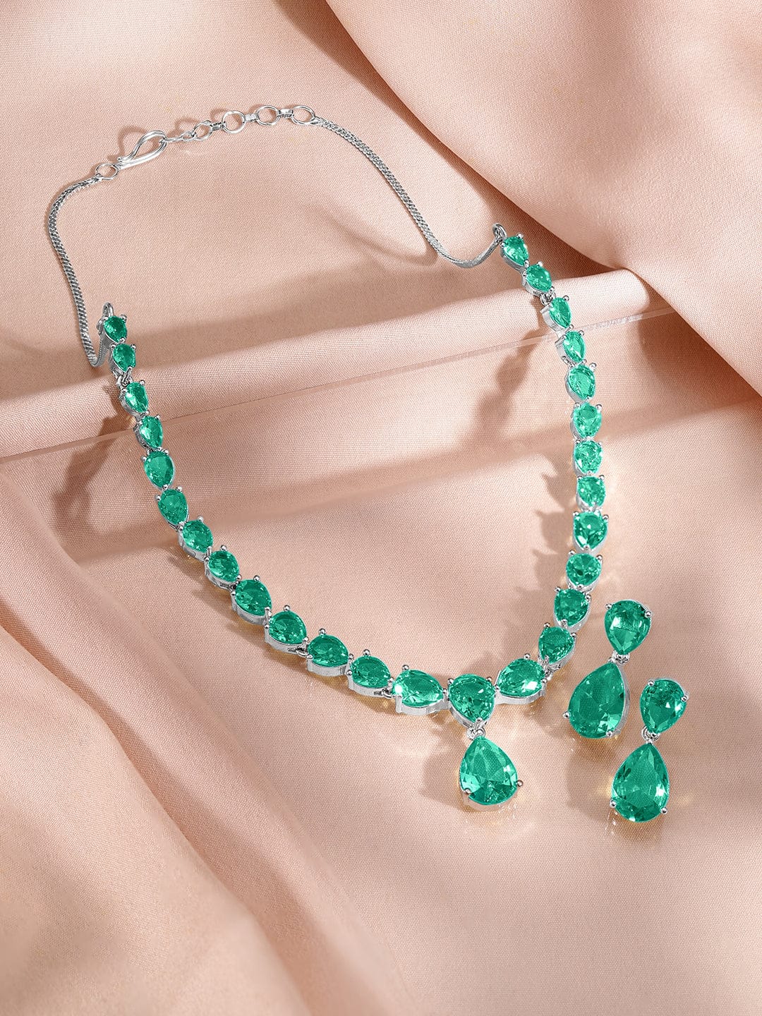 Minimal Emerald Green Crystal Necklace Set Green