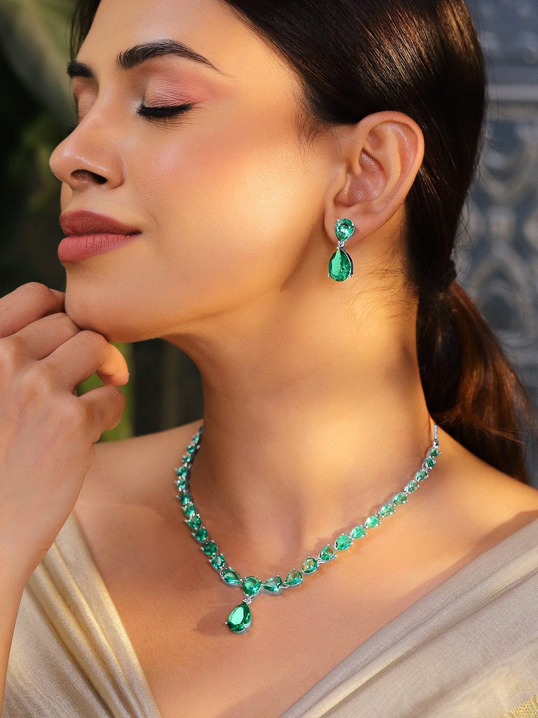 Minimal Emerald Green Crystal Necklace Set Green