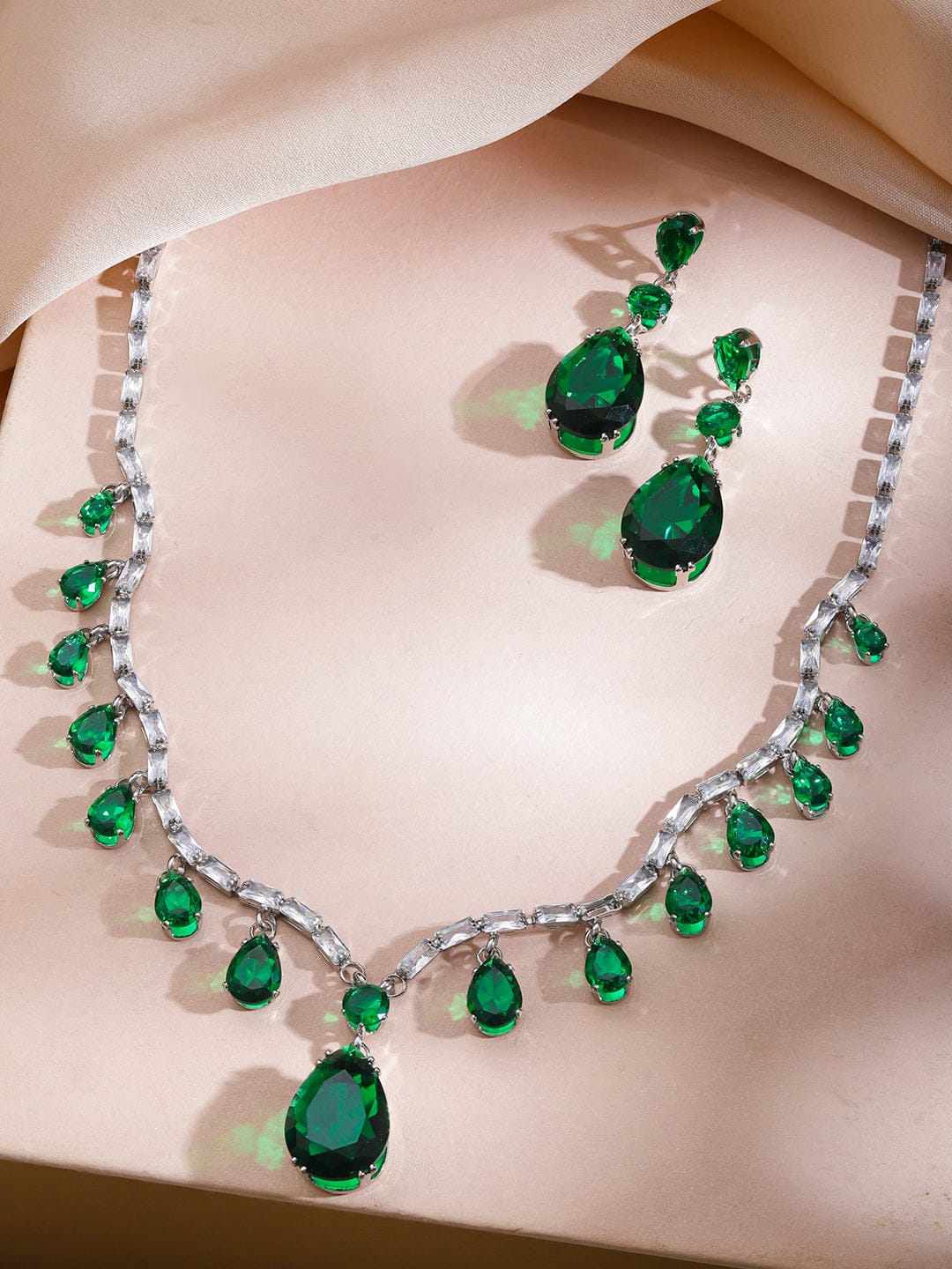 Emerald Drops Necklace Set フリーサイズ