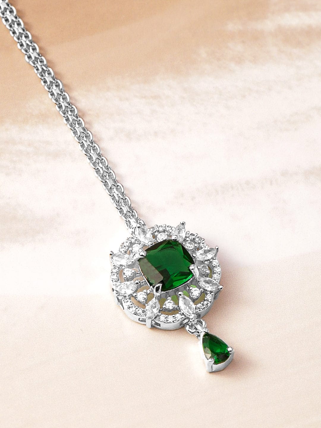 Rubans Rhodium-Plated Emerald Green & Cubic Zirconia Studded Maang Tikka Green
