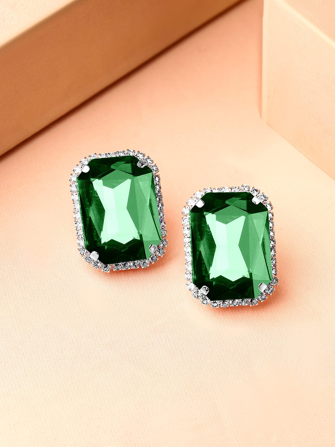 【Rubans】 Rhodium Plated Emerald Green Cubic Zirconia Statement Stud Earrings｜ロジウムメッキ エメラルドグリーン キュービックジルコニア ステートメント スタッドイヤリング