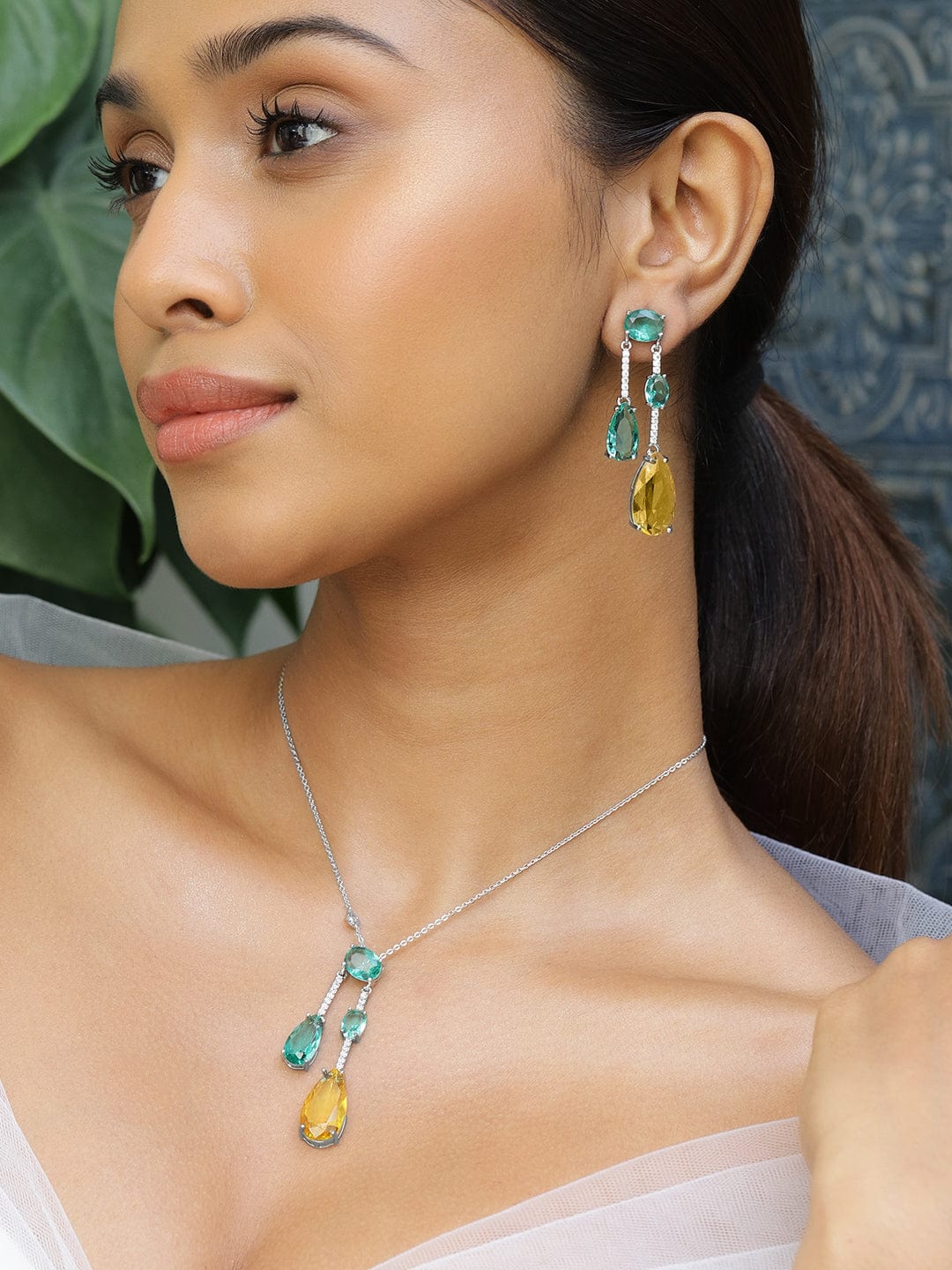 Emerald Green & Yellow American Diamond Zirconia Contemporary Necklace Set フリーサイズ