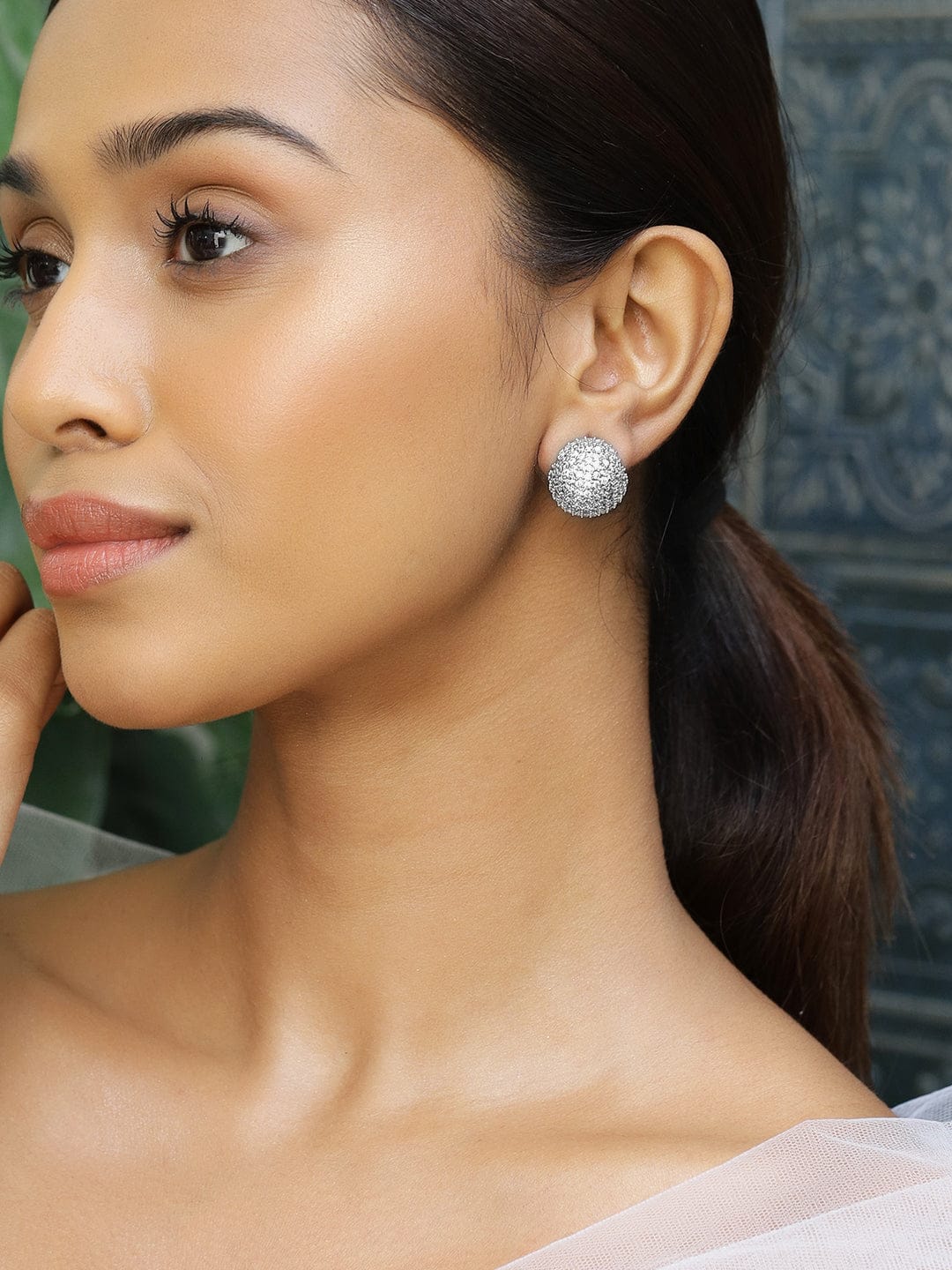 Glimmer Beneath the Dome Studs Silver