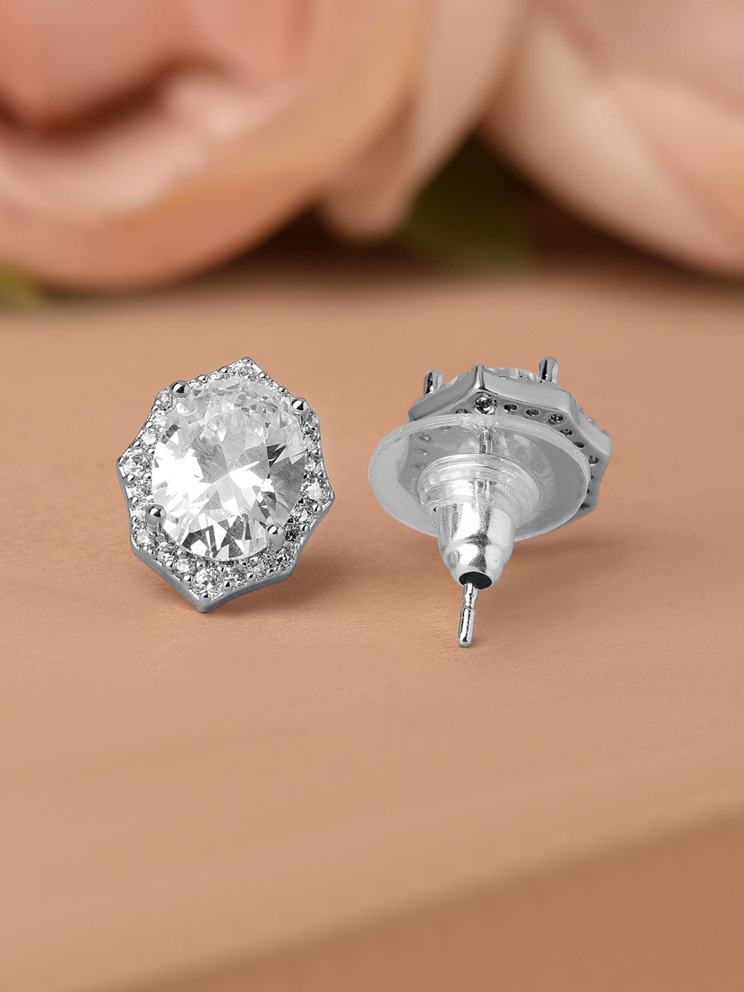 Oval American Diamond Zirconia Stud Earrings フリーサイズ