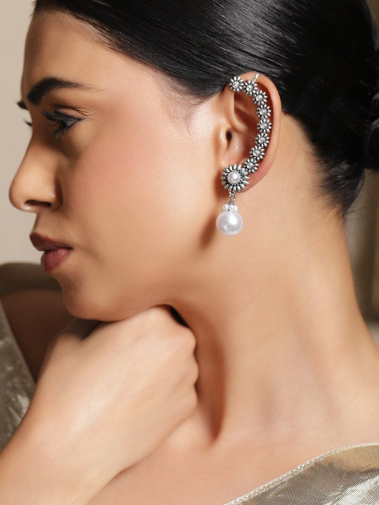 Oxidised Ear cuff With Pearl Drops フリーサイズ