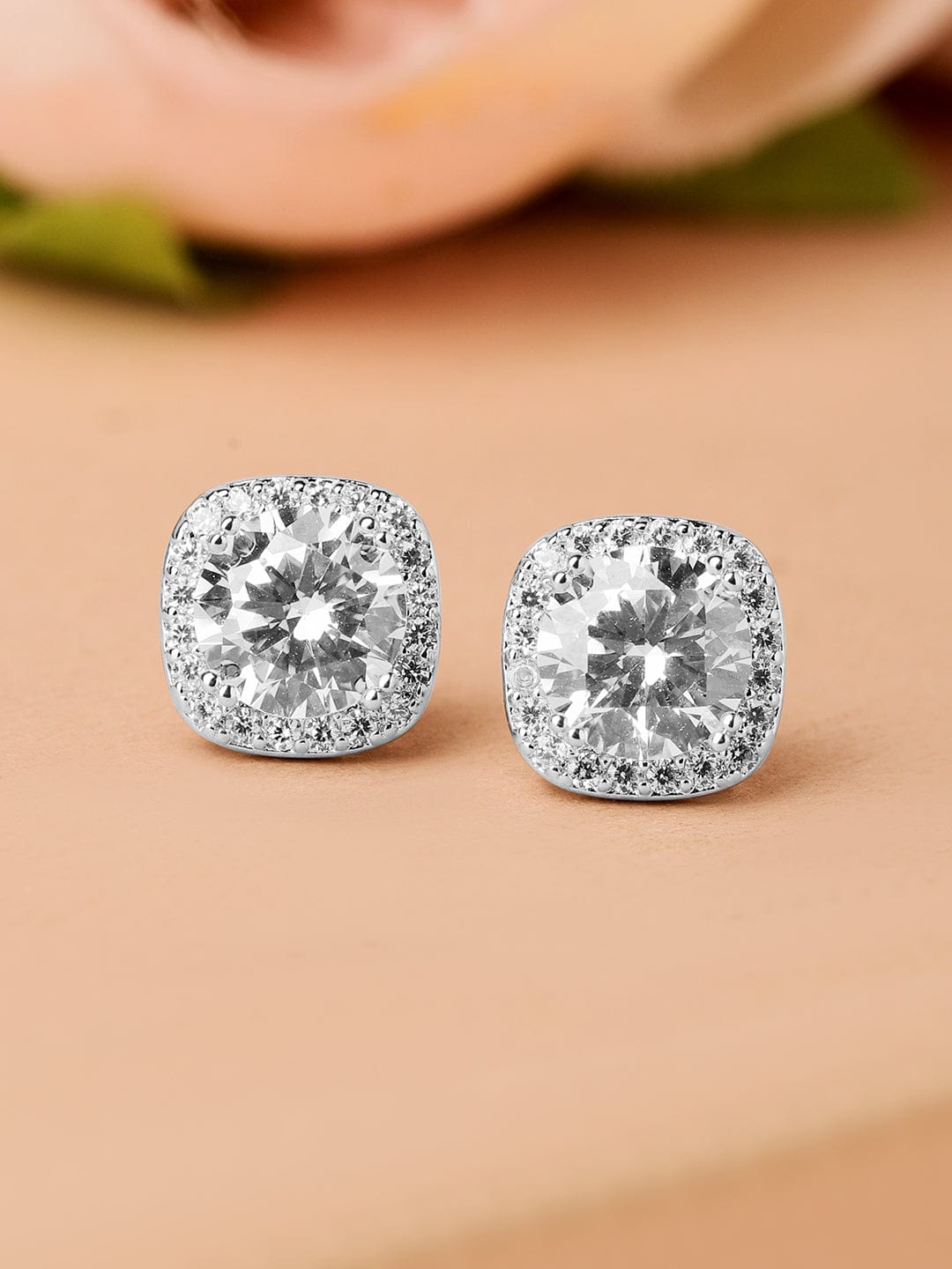 【Rubans】 Timeless Sparkle Classic Stud Earrings｜ロジウムメッキ ラウンド キュービックジルコニア クラシック スタッドイヤリング