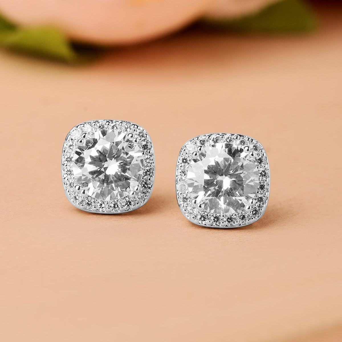 【Rubans】 Timeless Sparkle Classic Stud Earrings｜ロジウムメッキ ラウンド キュービックジルコニア クラシック スタッドイヤリング