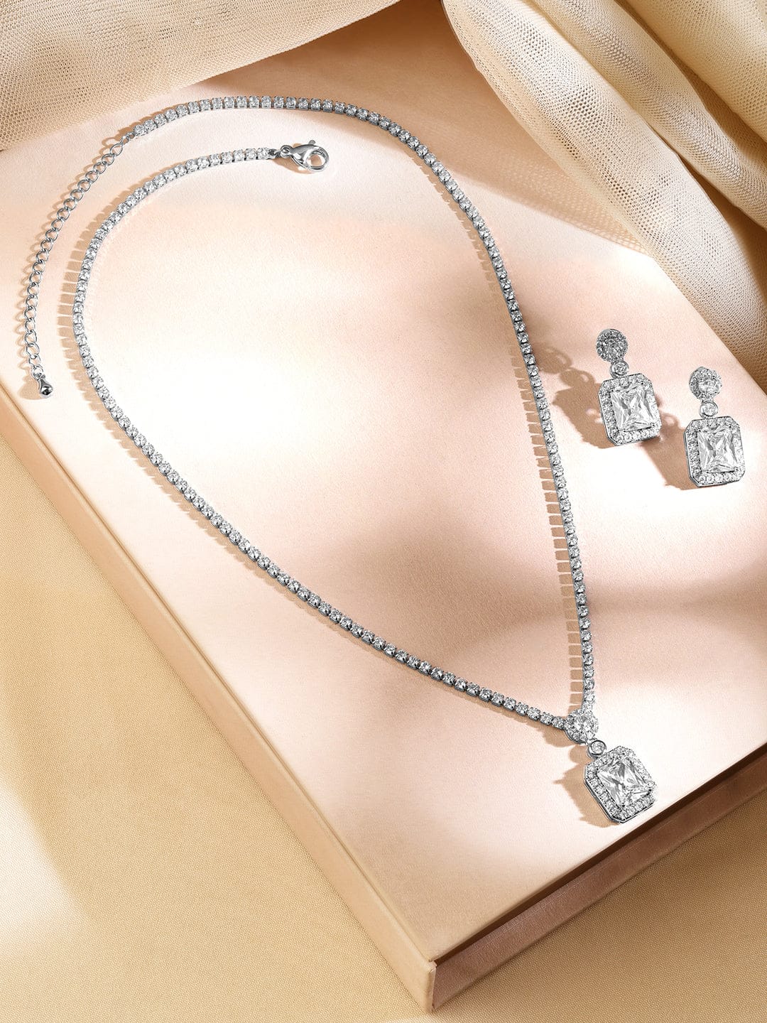 American Diamond Zirconia Cubic Pendant Set フリーサイズ