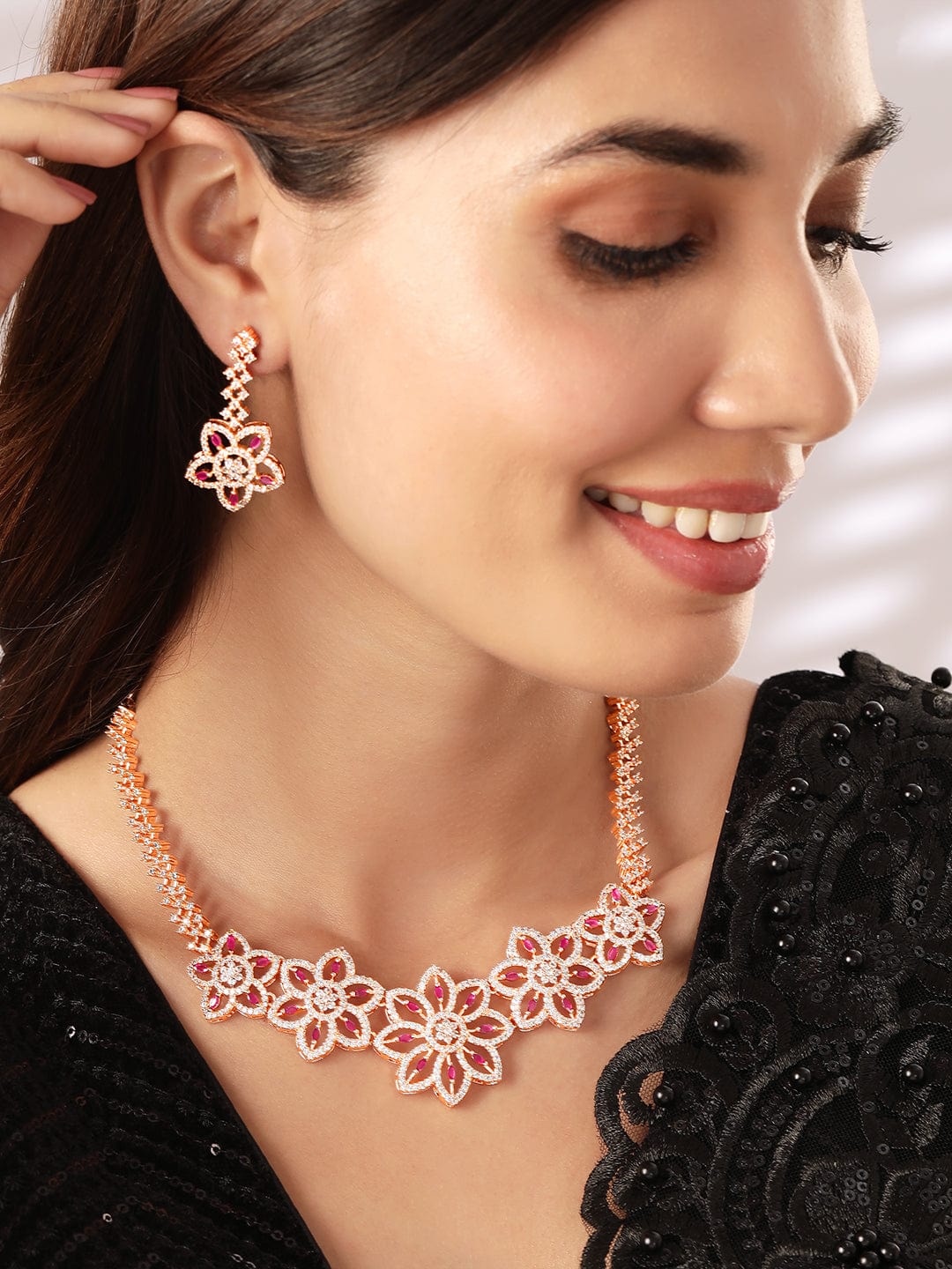 【Rubans】 Rose Gold Plated CZ Studded Statement Floral Necklace Set｜ローズゴールドメッキ ジルコニア フローラル ネックレスセット