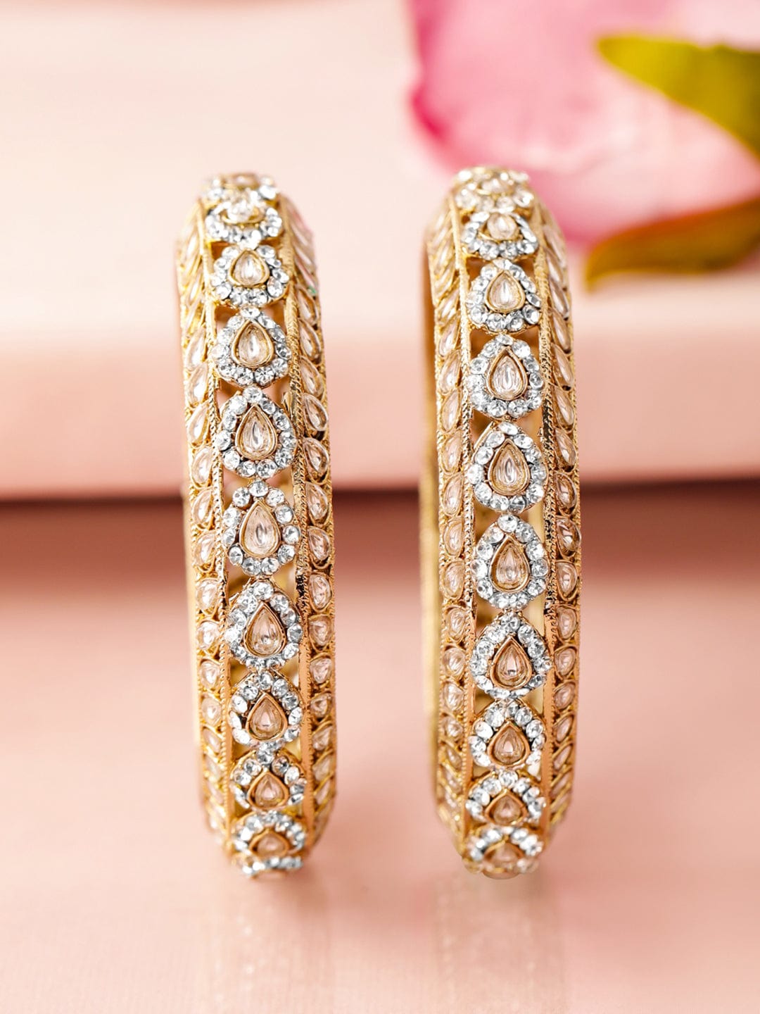 White Frost Contemporary Bangles 2.6 - Medium