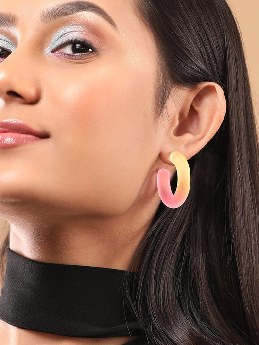 【Rubans】 Voguish Set Of 2, Textured Gold & Transparent Hoop Earrings｜テクスチャード ゴールド＆トランスペアレント フープイヤリング 2組セット