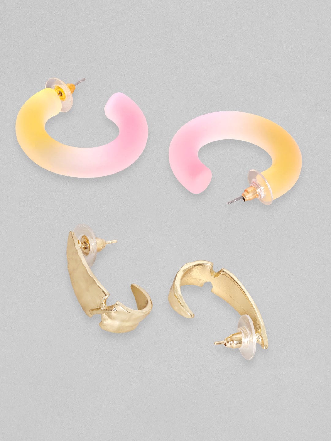 【Rubans】 Voguish Set Of 2, Textured Gold & Transparent Hoop Earrings｜テクスチャード ゴールド＆トランスペアレント フープイヤリング 2組セット