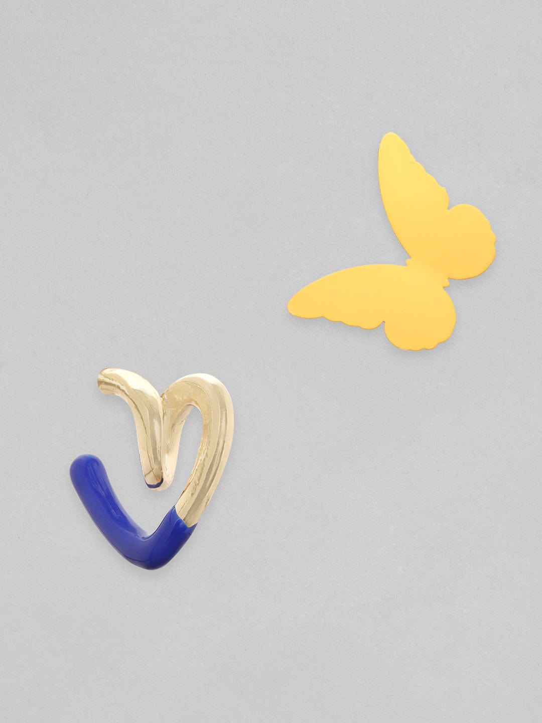 【Rubans】 Set Of 2, Yellow Butterfly Stud & Heart Shaped Blue Enamel Hoop Earrings｜イエローバタフライ スタッド＆ハート ブルーエナメル フープ イヤリング 2組セット