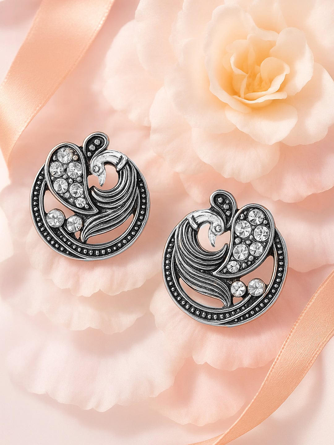 【Rubans】 Silver-Plated American Diamond Studded Peacock Shaped Studs Earrings｜シルバーメッキ アメリカンダイヤモンド ピーコック スタッドイヤリング