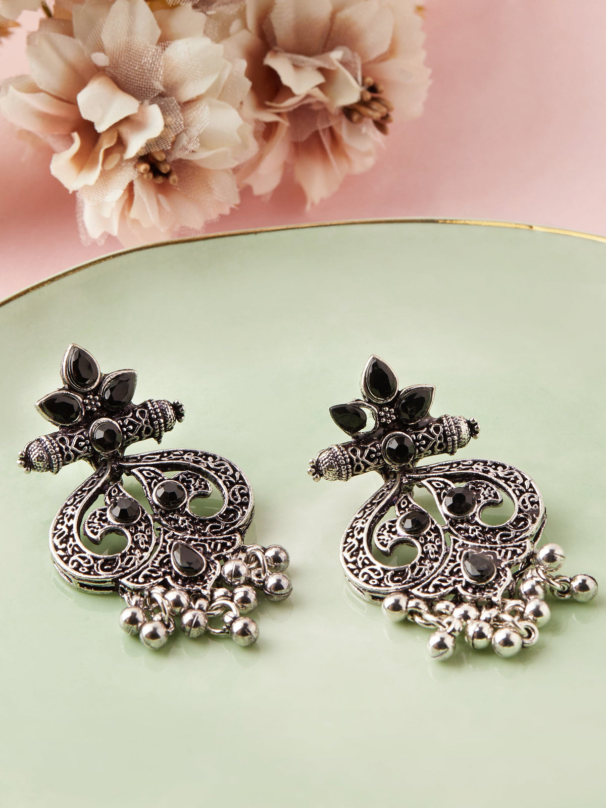 【Rubans】 Silver-Toned & Black Classic Drop Earrings｜シルバートーン＆ブラック クラシック ドロップイヤリング