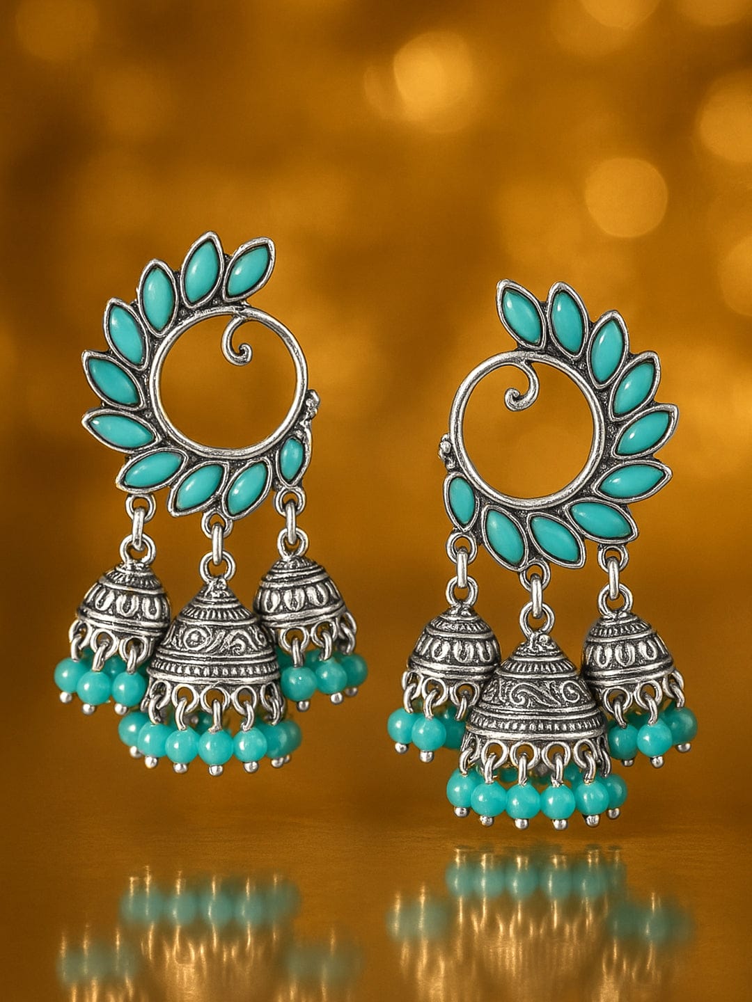 【Rubans】 Silver-Toned & Turquoise Blue Peacock Wing Jhumka Earrings｜シルバートーン＆ターコイズブルー ピーコックウィング ジュムカ イヤリング
