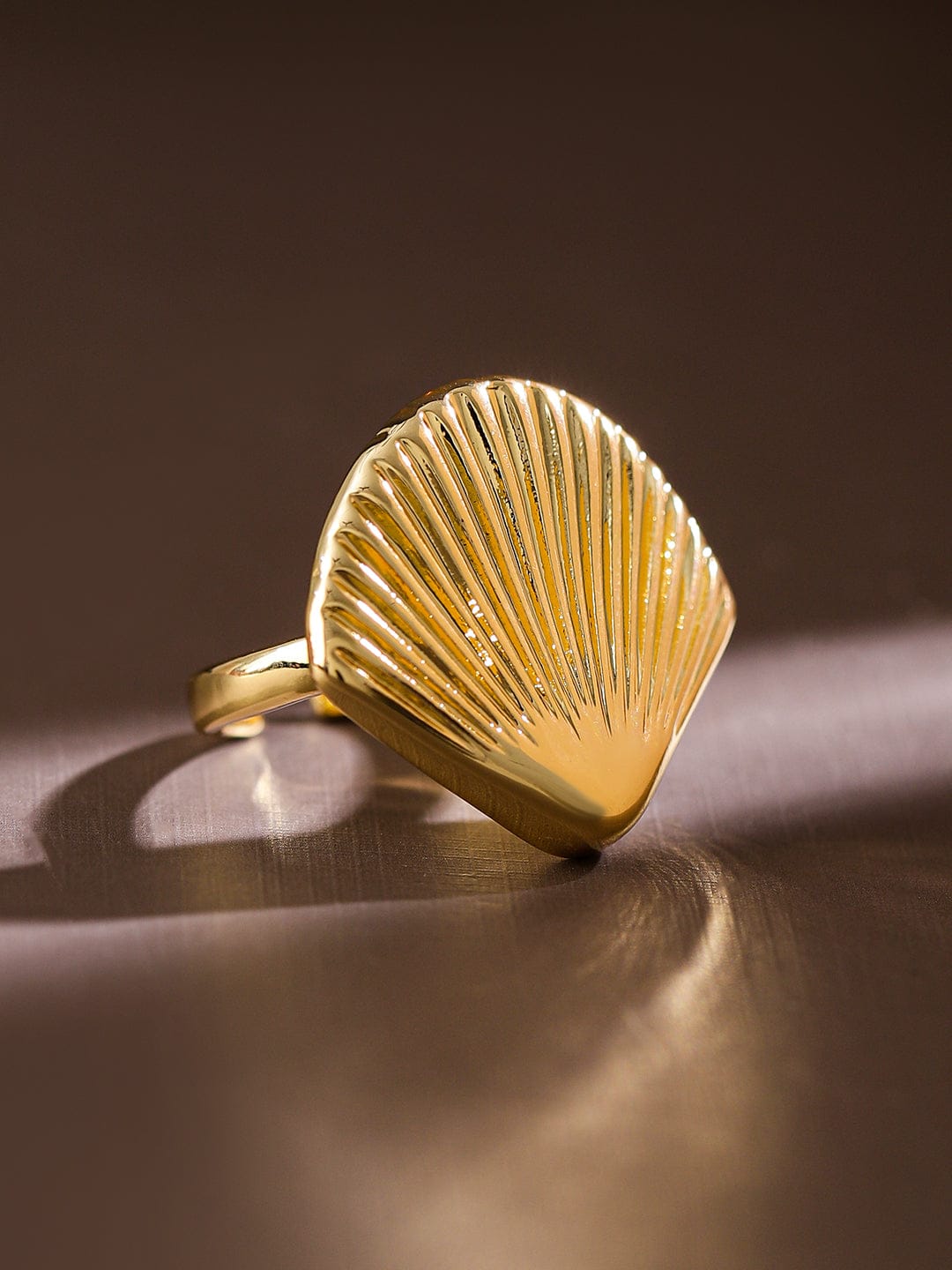 Rubans Voguish 18K Gold-Plated Adjustable Shell Motif Finger Ring Gold