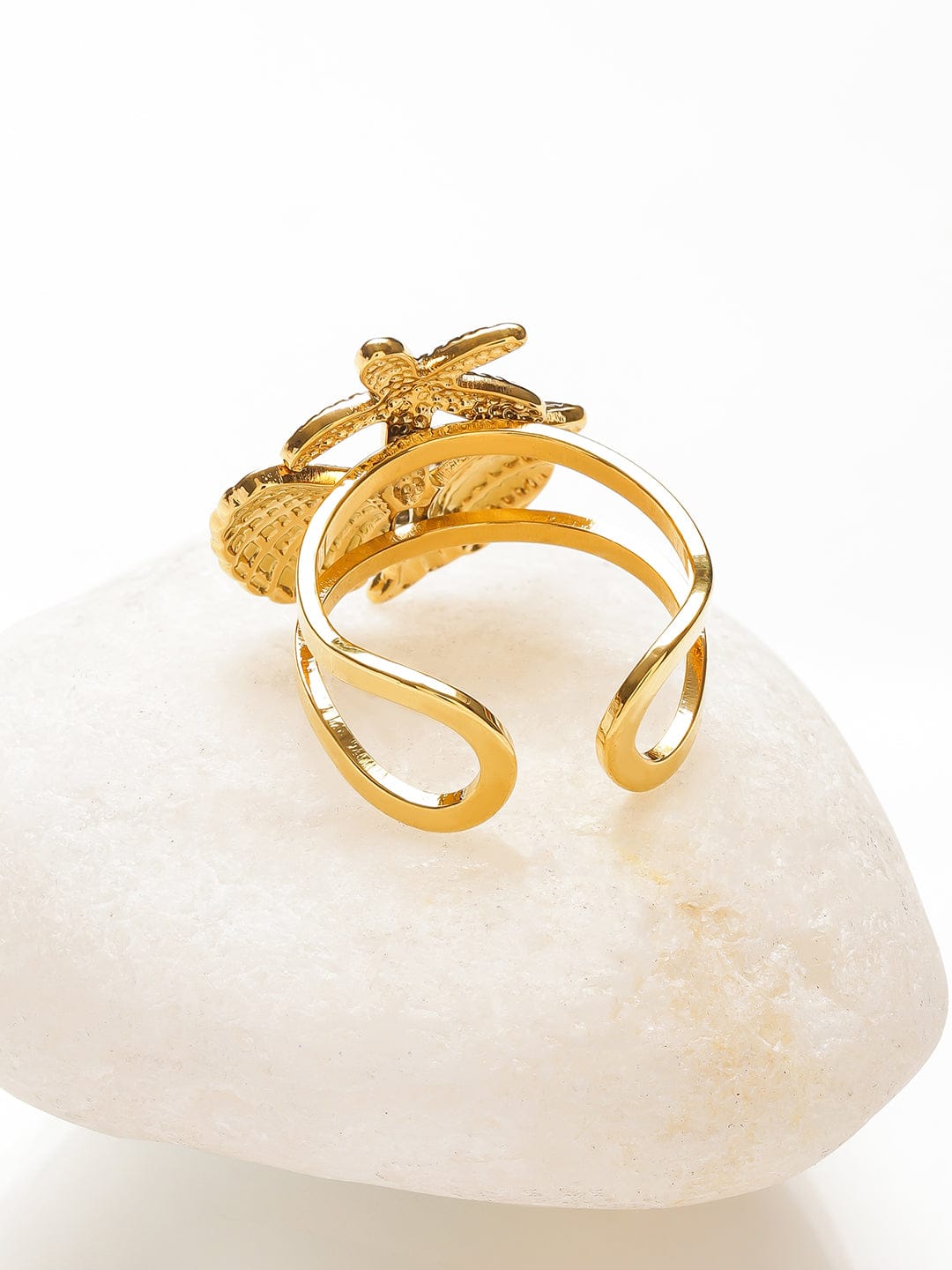 Shell Motif Gold Statement Ring フリーサイズ