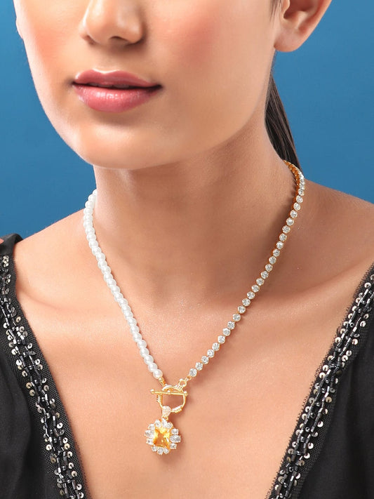 Rubans Voguish Chain & Pearl Multi Textured Pendant Necklace Gold