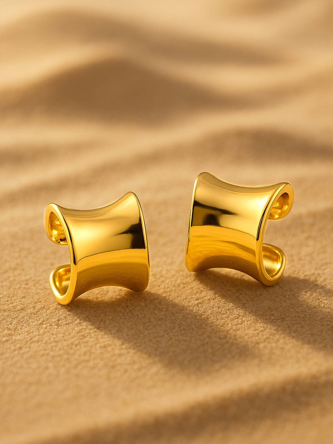 【Rubans】 Voguish Classic Elegance Gold Plated Half Hoop Earrings｜ヴォーギッシュ クラシック エレガンス ゴールドメッキ ハーフフープ イヤリング