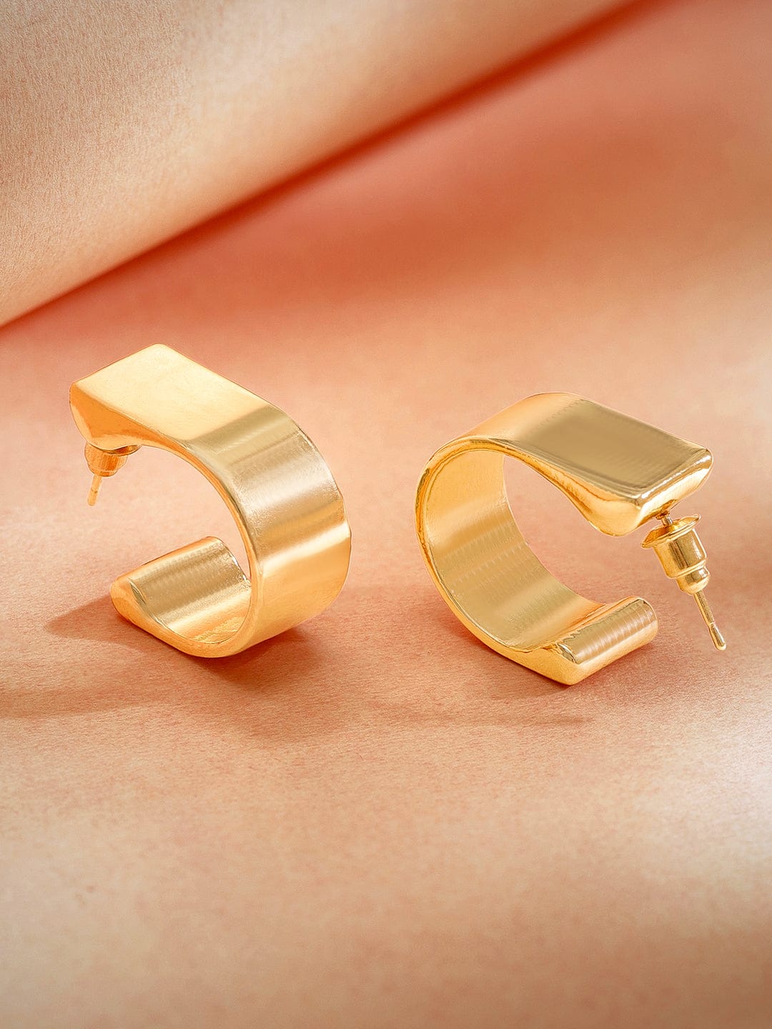 【Rubans】 Voguish Elegant Allure Gold Plated Hoop Earrings｜ヴォーギッシュ エレガントアリュール ゴールドメッキ フープイヤリング