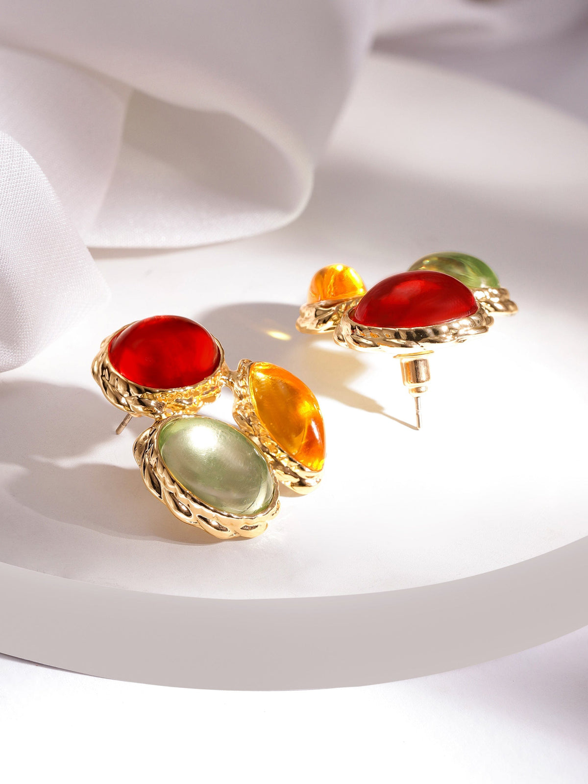 【Rubans】 Voguish Gold Plated Multicolor Stone Studded Stud Earrings｜ヴォーギッシュ ゴールドメッキ マルチカラーストーン スタッドイヤリング