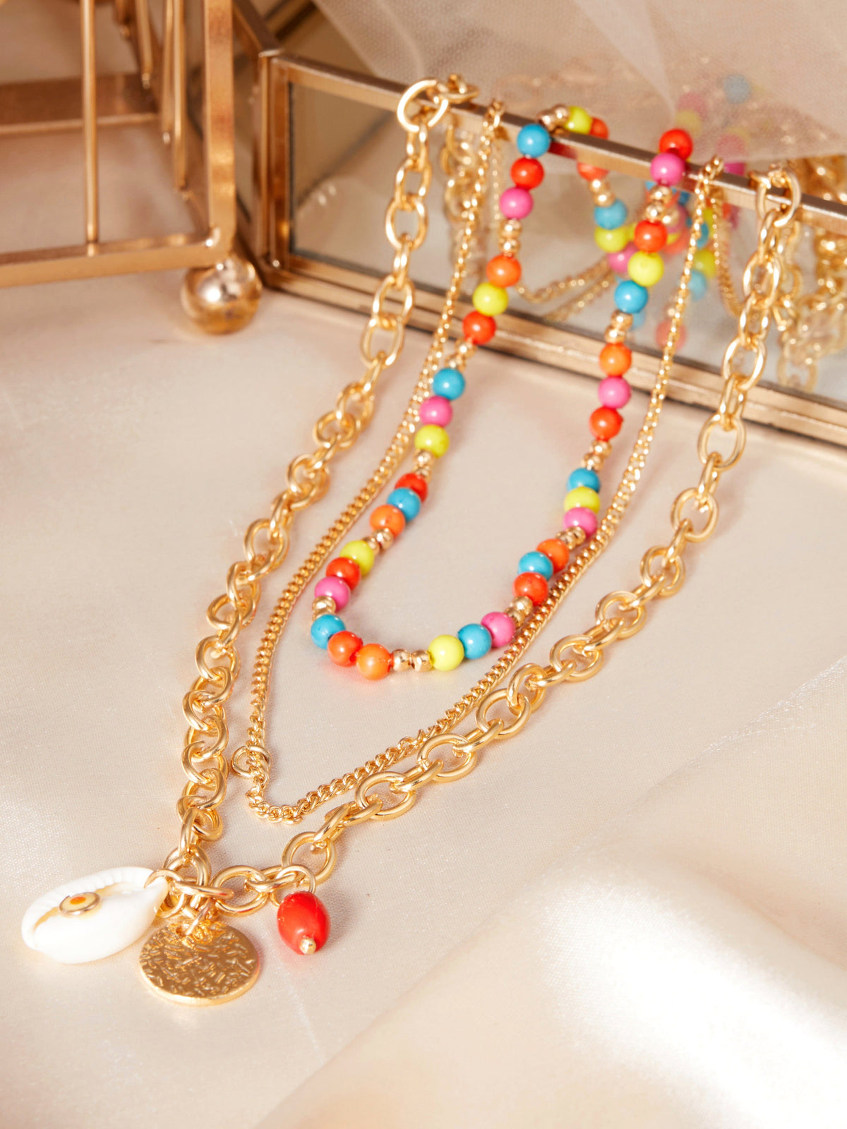 【Rubans】 Voguish Gold-Toned Multicolour Beaded Layered Necklace Set of 3｜ヴォーギッシュ ゴールドトーン マルチカラービーズ レイヤードネックレス 3本セット