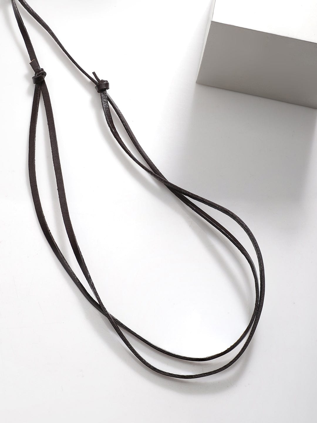 【Rubans】 Voguish Men Brown Lather Adjustable Necklace With Arrow Pendant｜メンズ ブラウンレザー アジャスタブル ネックレス アローペンダント