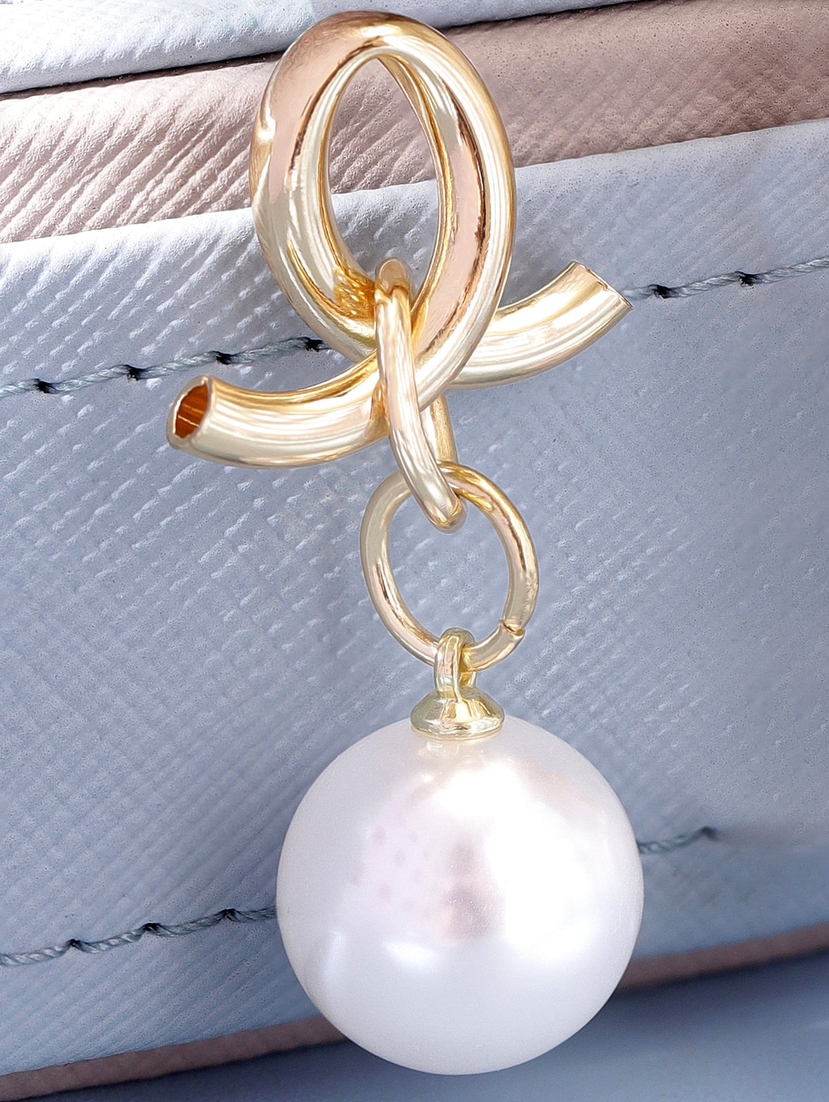 【Rubans】 Voguish Regal Radiance Gold Plated Drop Earrings with Pearl Beaded Hanging｜ヴォーギッシュ リーガルラディアンス ゴールドメッキ パールビーズ ドロップイヤリング