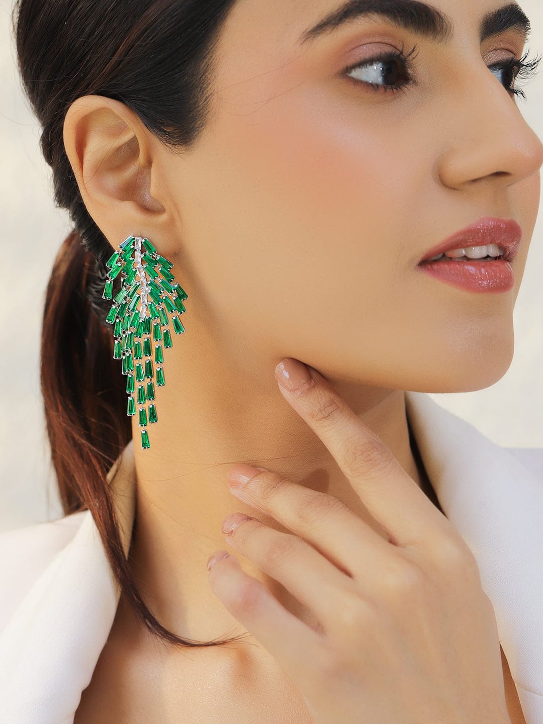 【Rubans】 Green Tassel Dangler Earrings｜ロジウムメッキ エメラルドグリーン AD ジルコニア タッセル ダングラーイヤリング