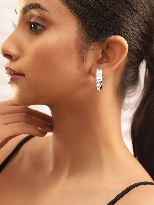 【Rubans】 Voguish Timeless Silver Plated Hoop Earrings｜ヴォーギッシュ タイムレス シルバーメッキ フープイヤリング