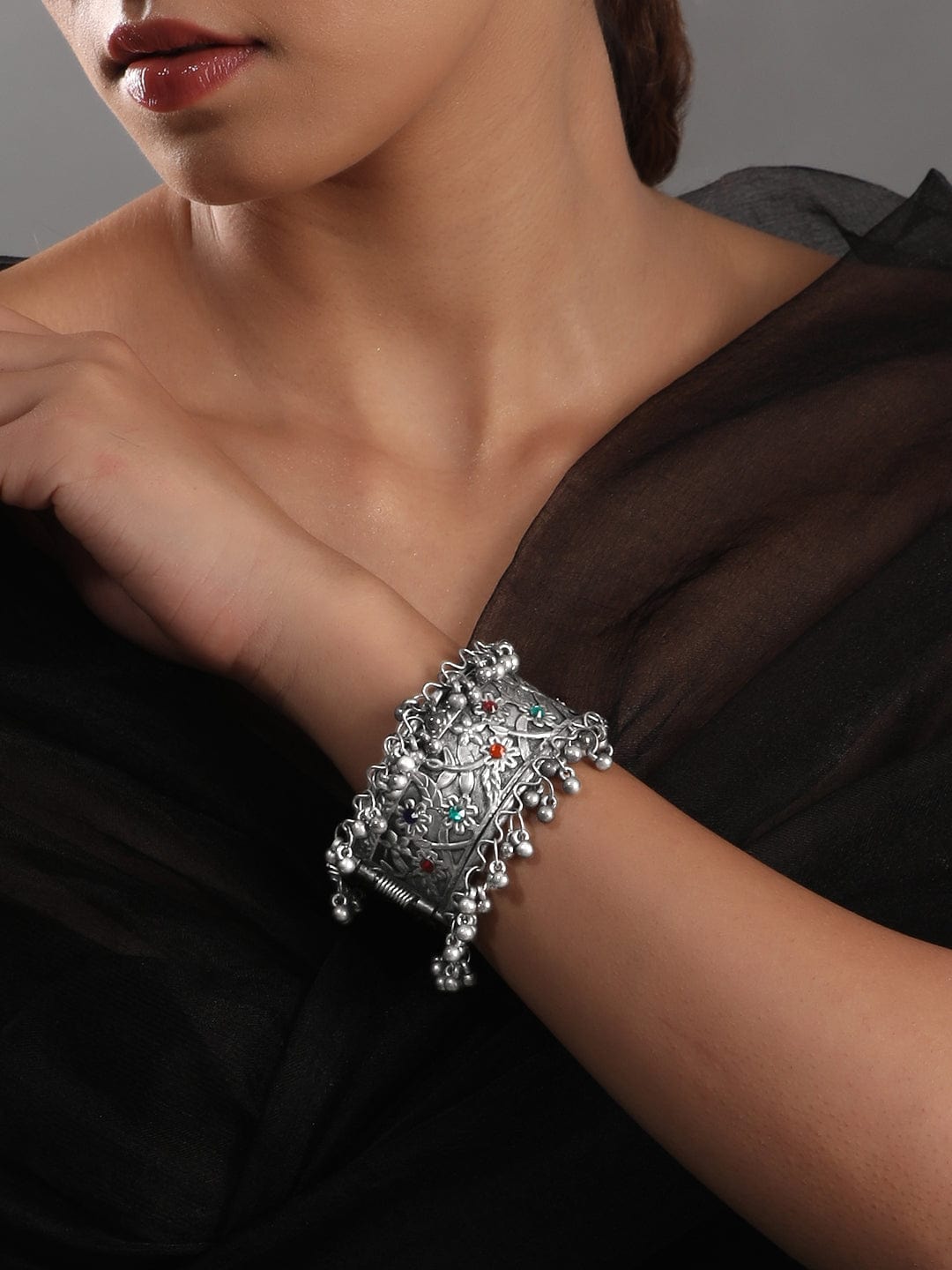 Rubans Women Silver-Plated Oxidised Kada Bracelet Silver