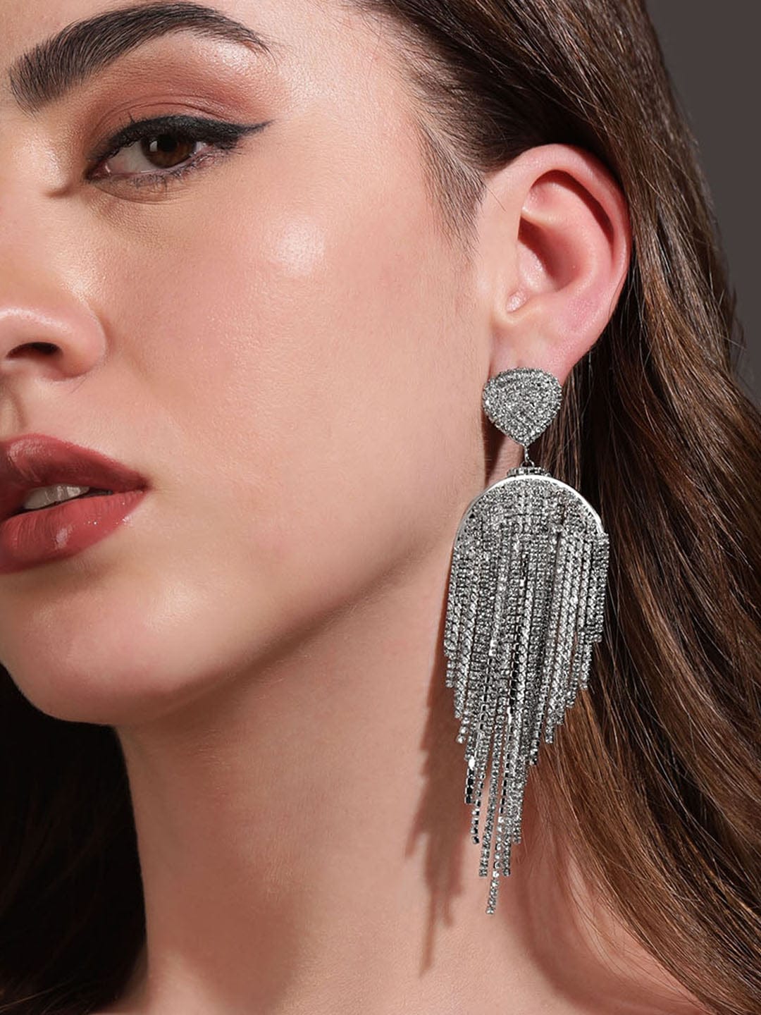 Runway Glam Crystal Multistrands Earrings フリーサイズ