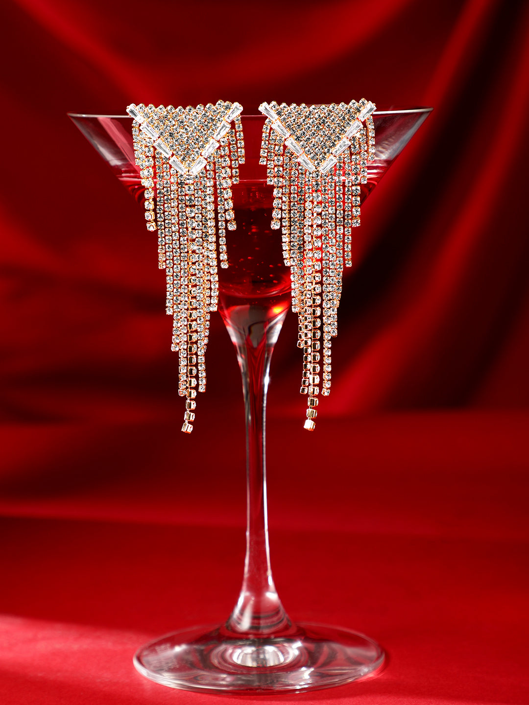 Runway Glam Crystal Danglers フリーサイズ