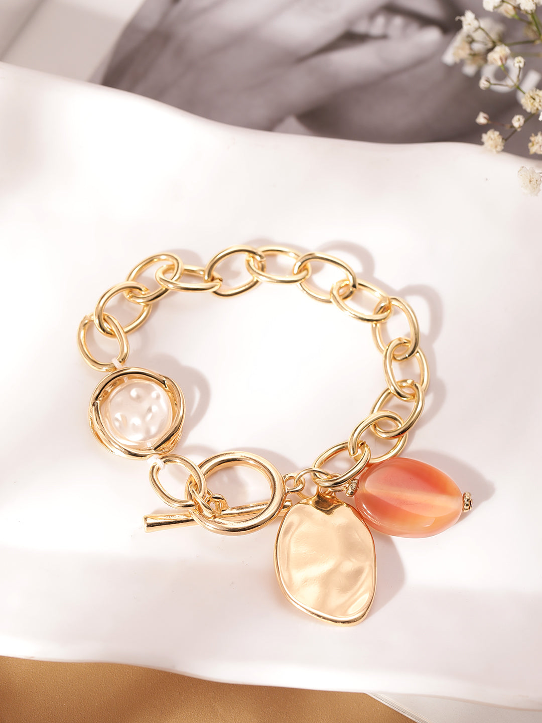 Rubans 18K Gold Plated Stainless Steel Tarnish-Free Waterproof Link Bracelet with Charms Gold
