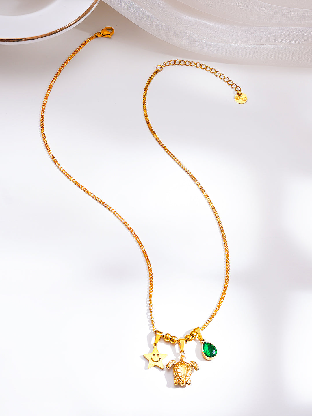 Demi Fine 18K Gold Plated Stainless Steel Multi Charm Pendant Necklace フリーサイズ