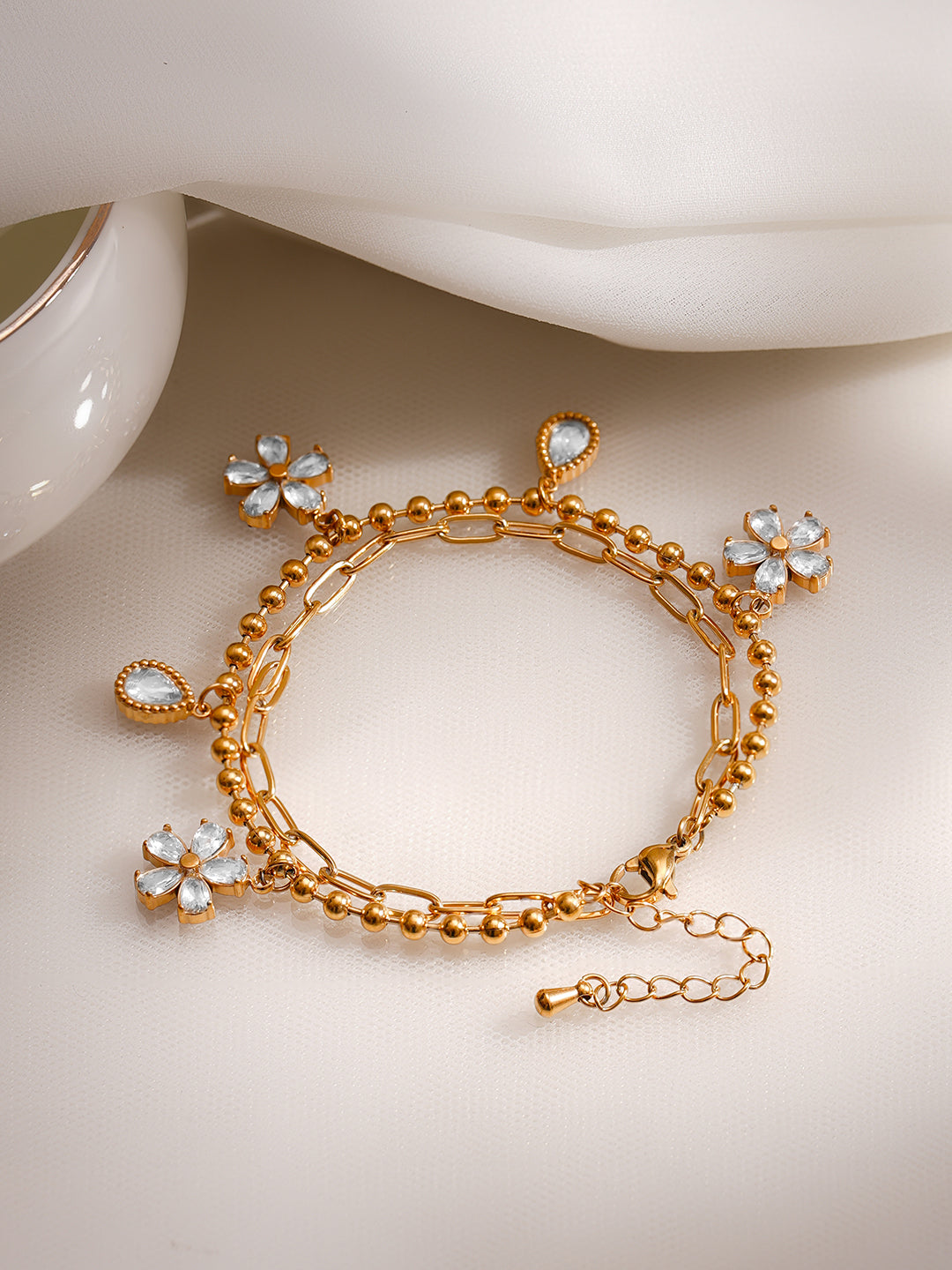 Demi Fine 18K Gold Plated Stainless Steel Daisy Crystal Charm Bracelet フリーサイズ