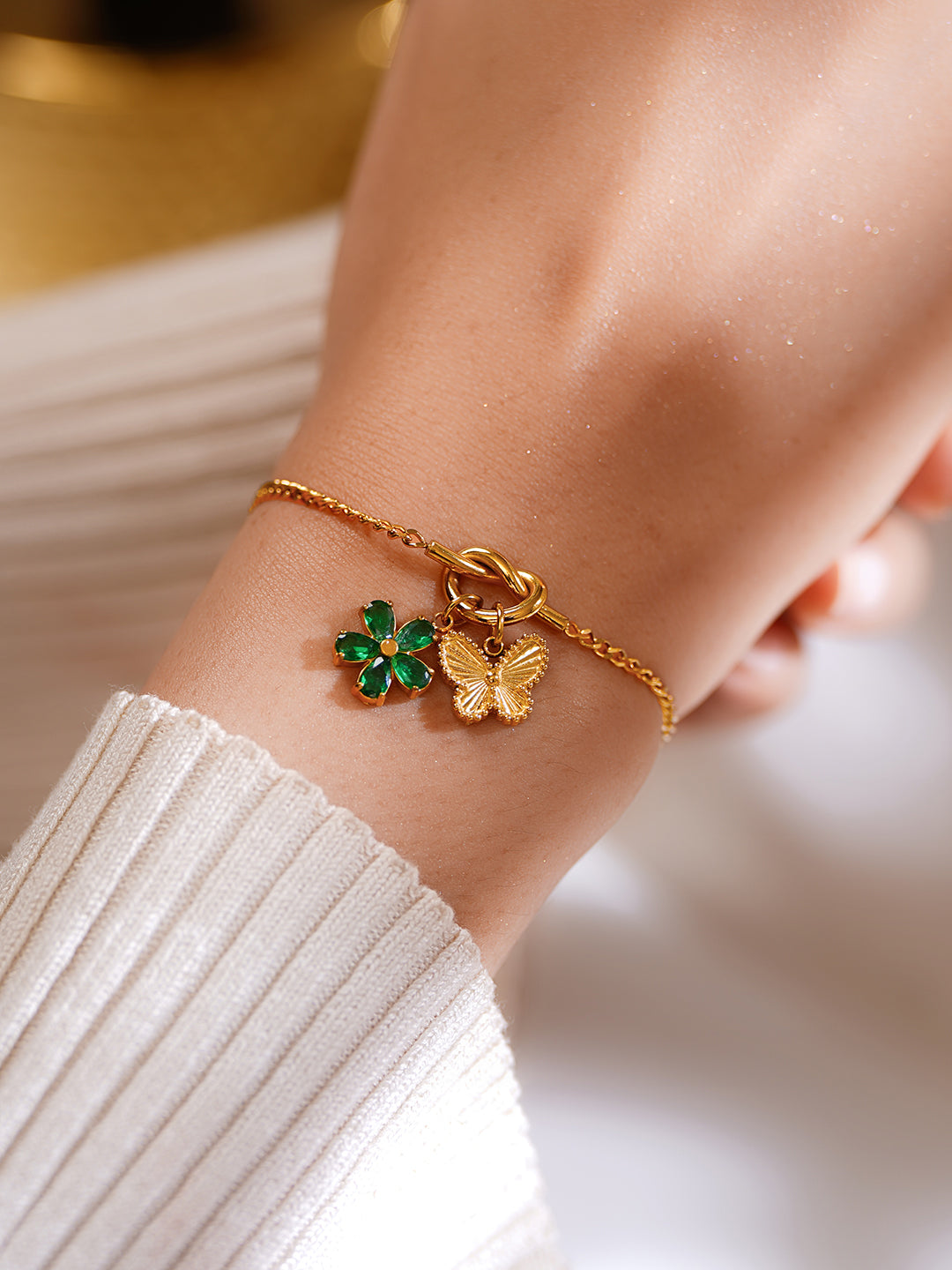 Demi Fine 18K Gold Plated Stainless Steel Butterfly & Floral Charm Bracelet フリーサイズ
