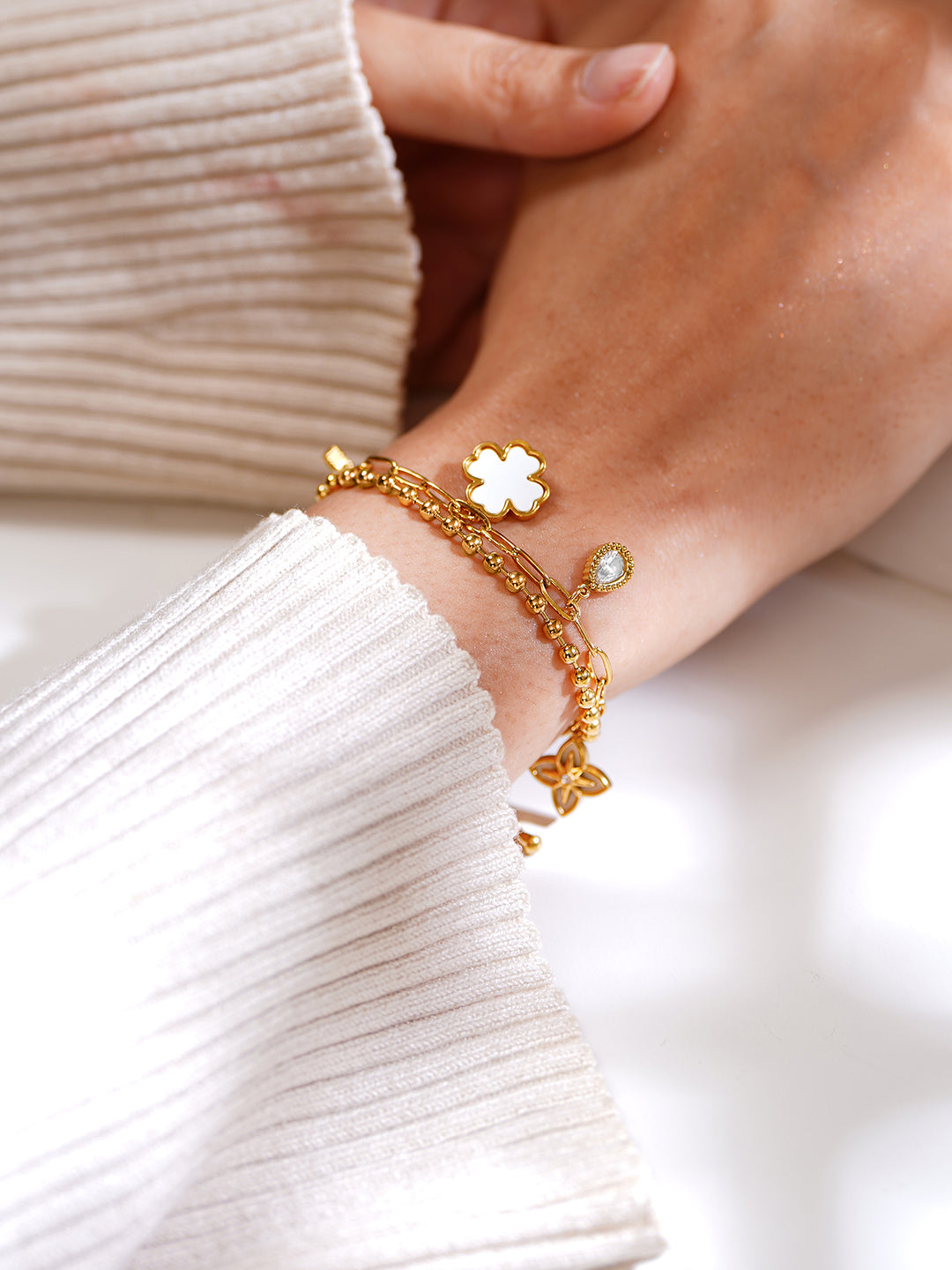 Demi Fine 18K Gold Plated Stainless Steel Clover Charm Bracelet フリーサイズ