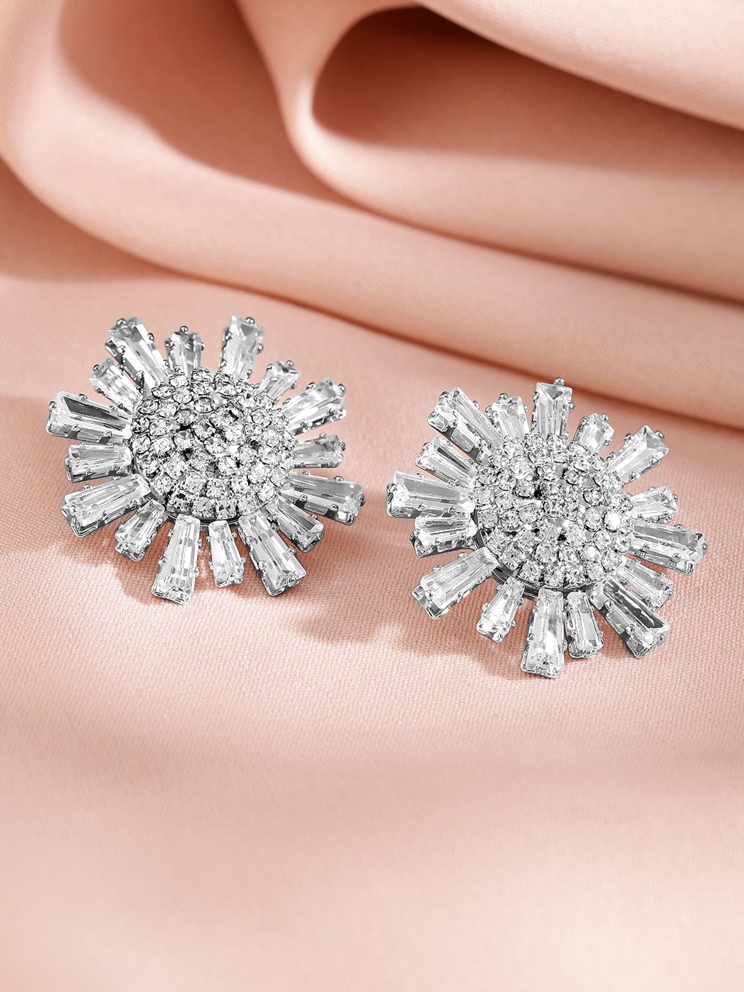 【Rubans】 Sparkling Flower Crystal Studs｜ロジウムメッキ ジオメトリック キュービックジルコニア スタッドイヤリング