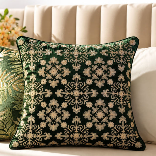 【Pure Home + Living】 Green Ari Embroidered Cushion Cover｜グリーン アリ刺繍 クッションカバー｜45×45cm｜ベルベット（裏面コットン）