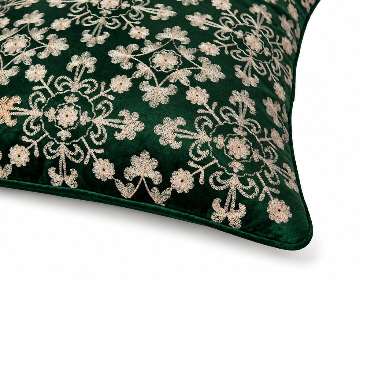 【Pure Home + Living】 Green Ari Embroidered Cushion Cover｜グリーン アリ刺繍 クッションカバー｜45×45cm｜ベルベット（裏面コットン）