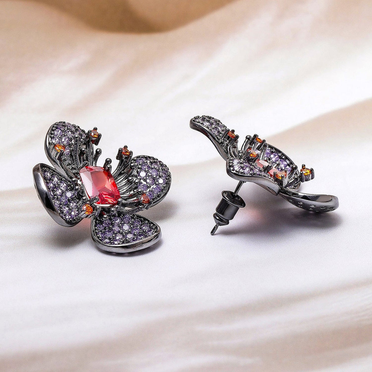 American Diamond Zirconia Ruby Stud Earrings フリーサイズ