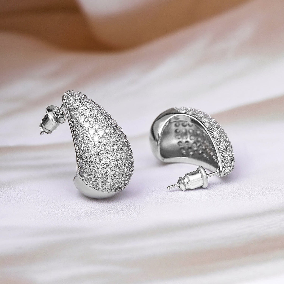 【Rubans】 Crystal Dreams Teardrop AD Earrings｜クリスタルドリームス ティアドロップ AD イヤリング