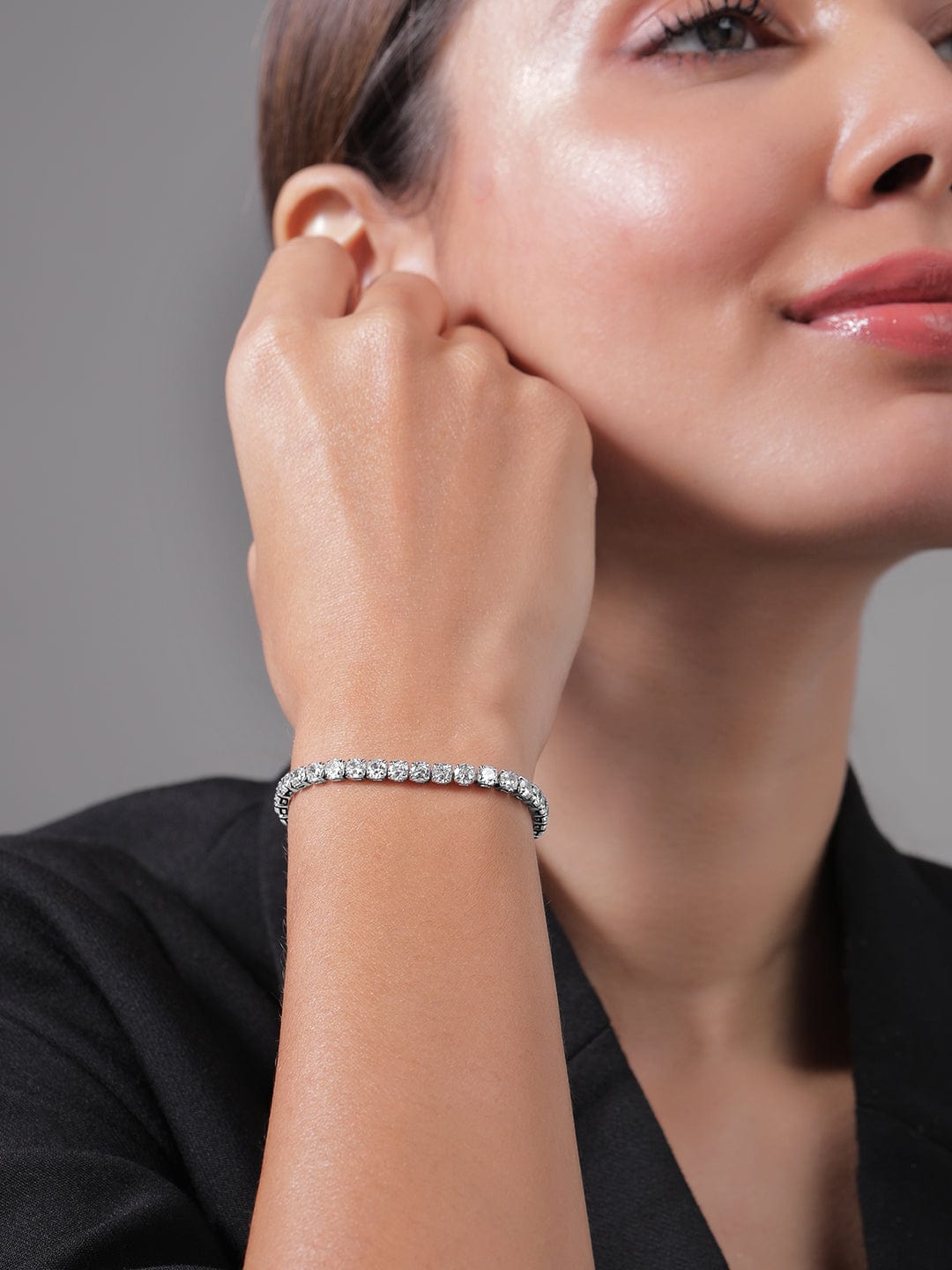Voguish Rhodium Plated Sparkling AD & Cubic Zirconia Studded Tennis Bracelet Silver
