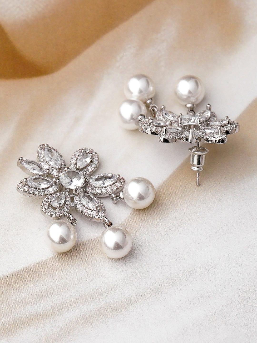 Opulent Bloom American Diamond Zirconia Pearl Drop Earrings フリーサイズ