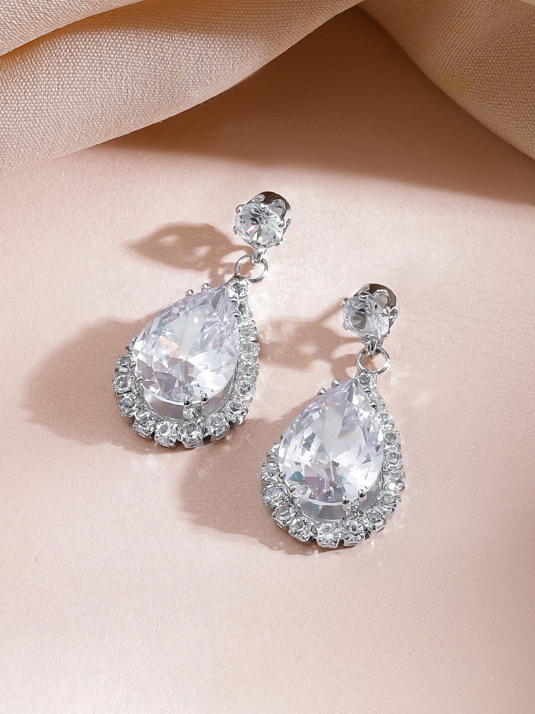 White Crystal Teardrop Necklace Set フリーサイズ